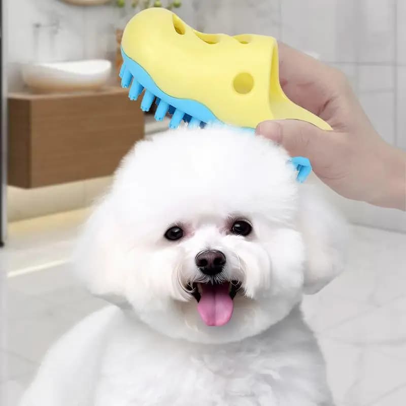 Spazzola per Shampoo per cani spazzola per cani a forma di pantofola unica forniture per il bagno del cane setole morbide spazzola per massaggi da bagno per animali domestici per doccia
