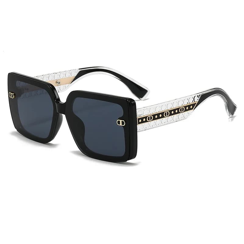 Minimalist retro fashion glasses with large frame with decorative temple ends for everyday use and street photography