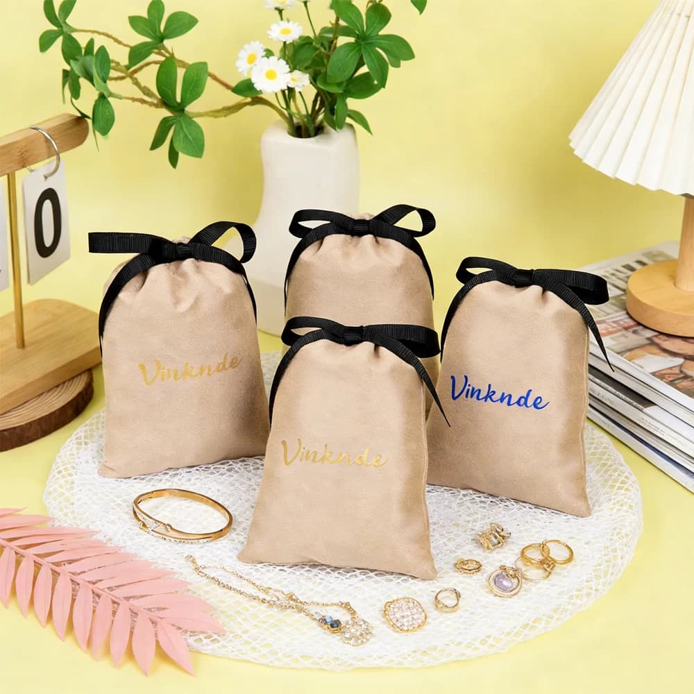 Sacchetti in Velluto Bianco Pesca con Logo Personalizzato, 50 Pezzi, 8x10cm, Sacchetti Regalo con Cordoncino per Bracciali, Orecchini, Profumi e Gioielli