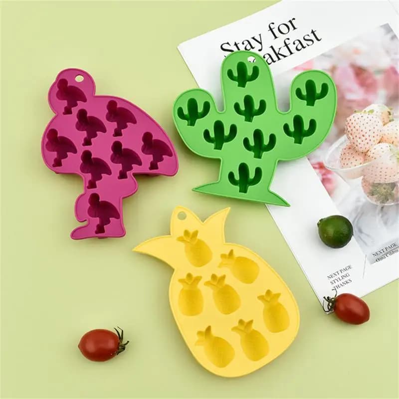 Vassoio per il ghiaccio in Silicone Cactus a forma di ananas stampo per ghiaccio Cartoon Ice Cube Maker vassoi per cubetti di ghiaccio stampo per cubetti di ghiaccio accessori da cucina