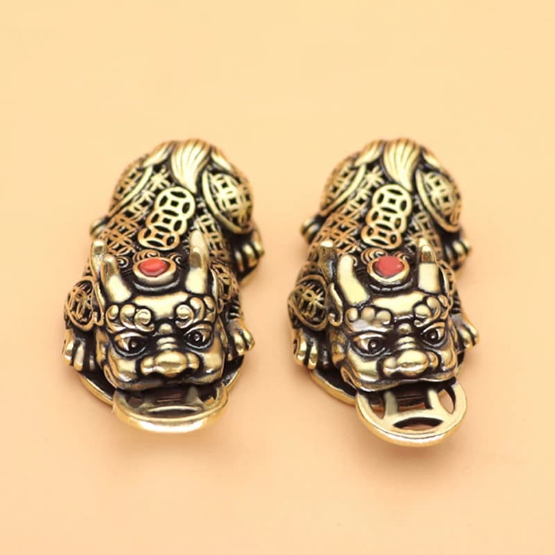 Miniature cinesi in ottone con monete Pixiu - Ornamento portafortuna per la decorazione di casa, ufficio e tavolo | Amuleti Tradizionali Feng Shui