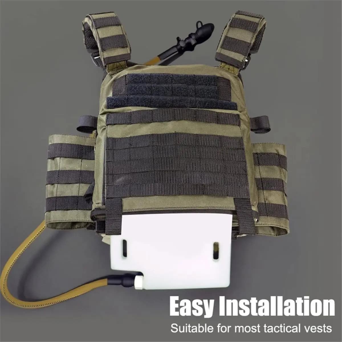 T22C Training Hydration Case,1.5L Leakproof Water Panel Plate with Detachable Tube for Bladder Hydration Pack Black
