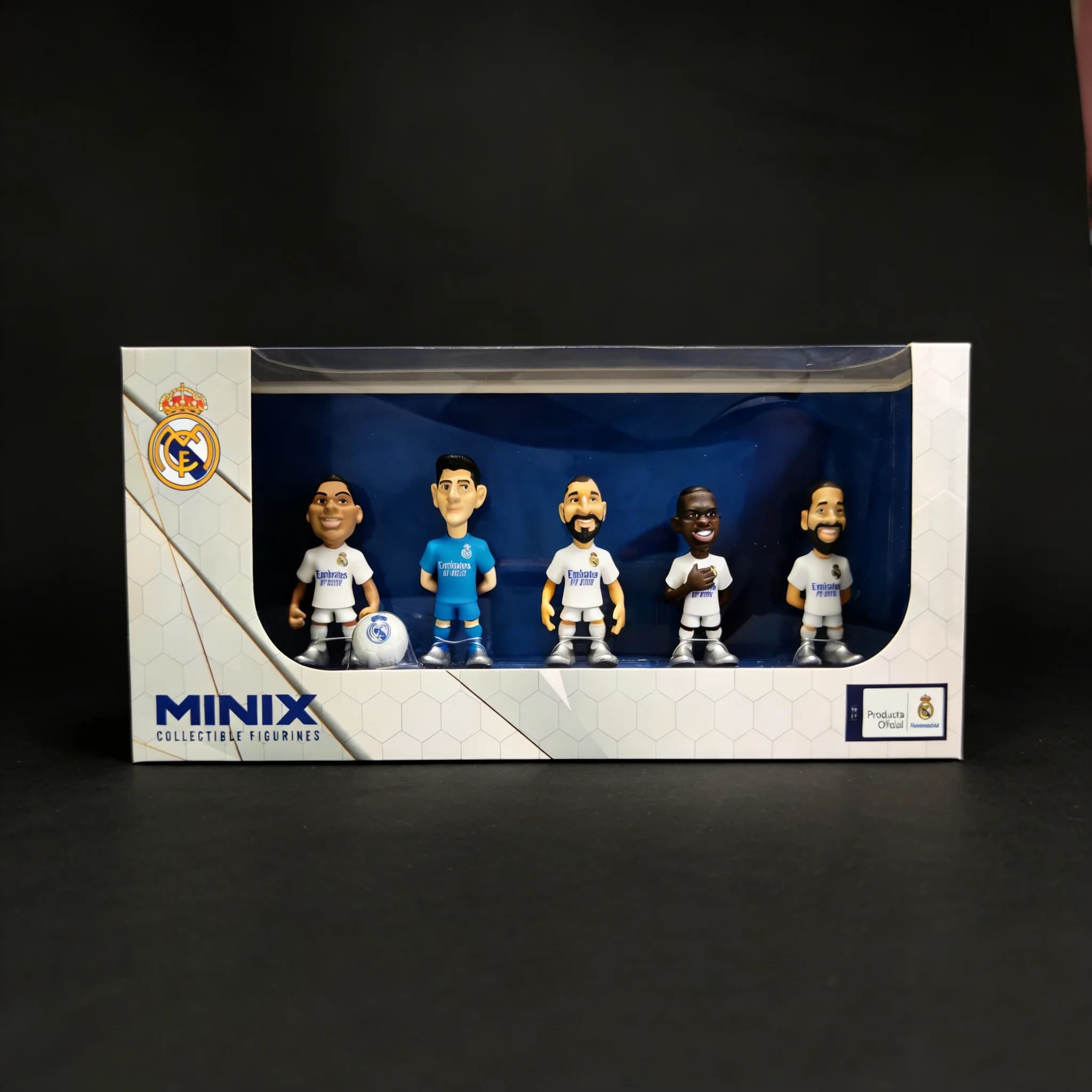 Set di statuette Minix Star Player - Real Madrid (Casemiro, Courtois, Benzema, Vinicius, Carvajal) - Regalo di Capodanno - Statuette per parenti e amici, ottimo regalo per Capodanno e compleanno, decorazione pop culture, regalo di compleanno, articoli da collezione a tema fumetti, prodotti ufficialmente licenziati, articoli da collezione di alta gamma, ricordi di fumetti, regalo per geek, articoli da collezione