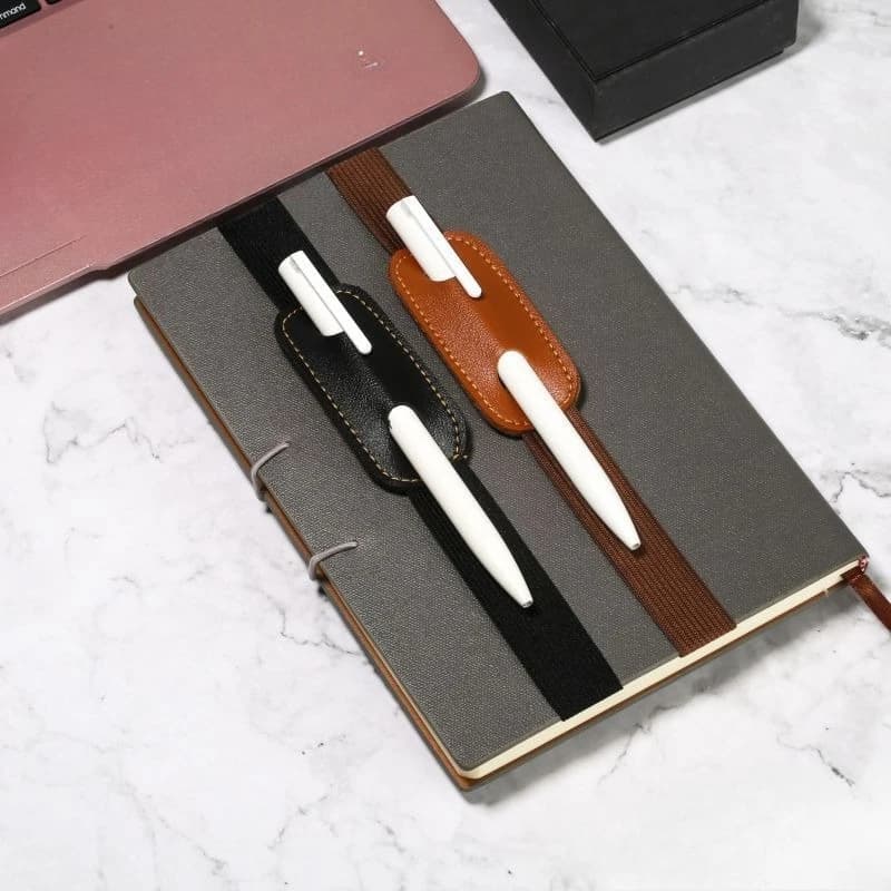 Leather Pen Holder with Elastic Band INS Business Woder Individual Pen Cover Case for Notebooks Bags Key Printing Option