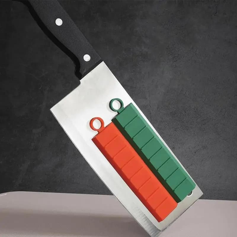 Silicone anti-stick creative tool for kitchen knives 2 pieces Non-stick kitchen tool for cutting vegetables