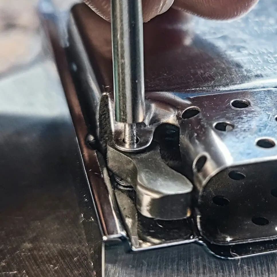 1 pz. Attrezzi Fai-da-te per Riparazione Accendini Zippo Zorro, Universali per Smontare Ingranaggi/Camme a Pendolo, Sostituzione Rivetti in Acciaio Cromo Vanadio
