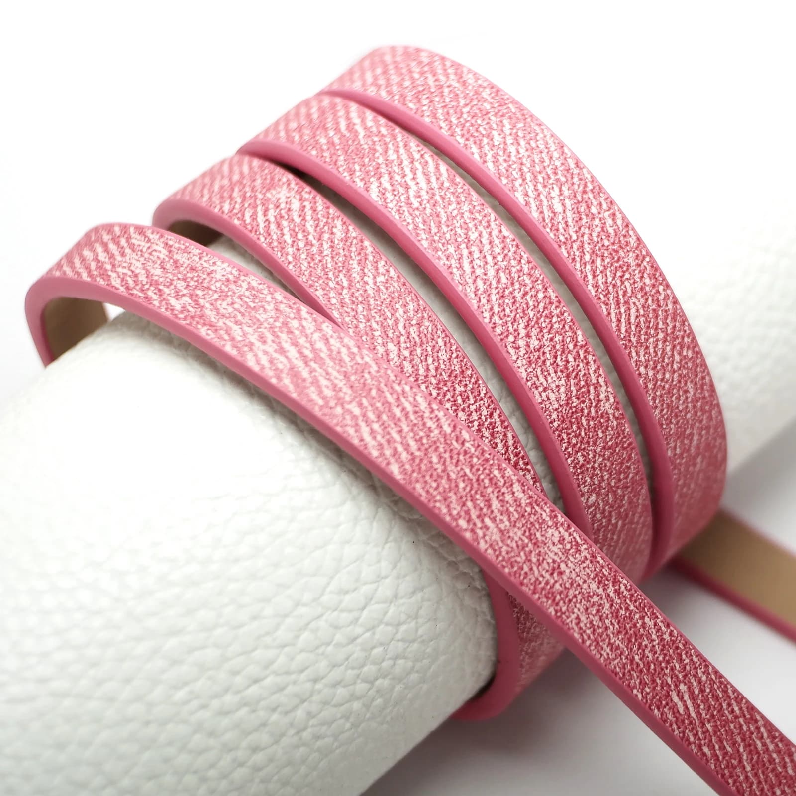Leather cord with 1,15 meters watermelon red denim pattern, 10 mm leather strip, leather belt bag handle, waist chain, bracelet creation