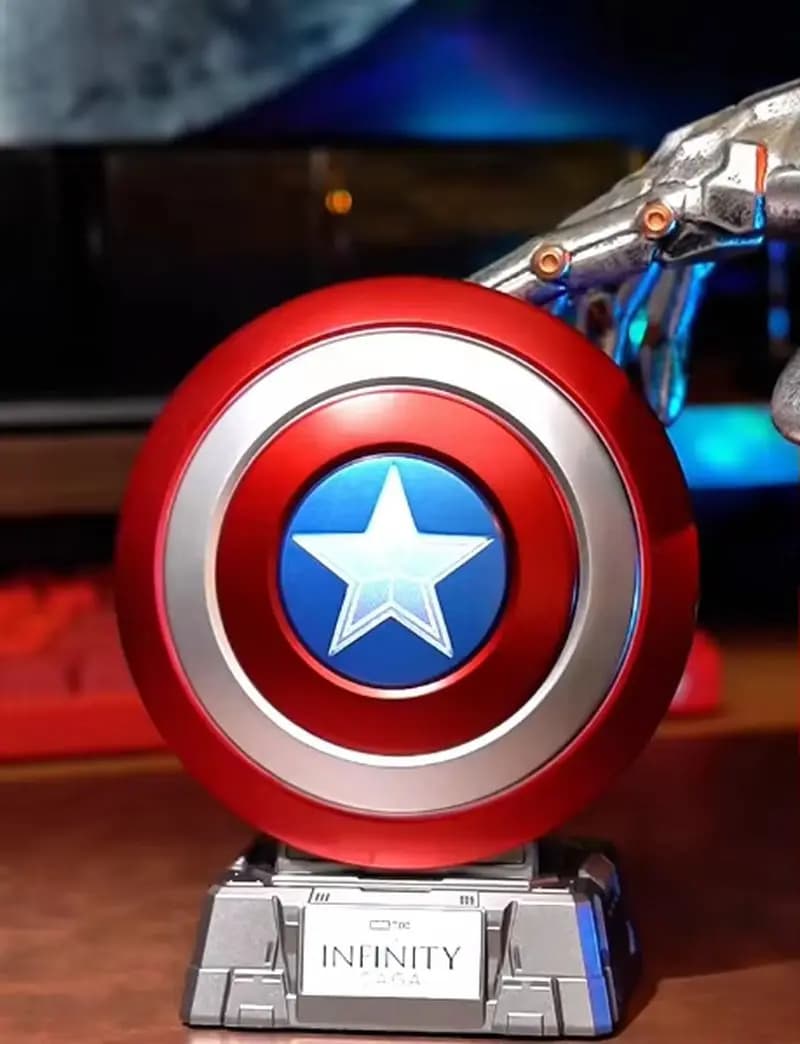 Nuovo Capitan America Casco Maschera 1:1 Maschera Cosplay Marvel Avengers Giocattolo Altoparlante Bluetooth magnetico Decorazione periferica
