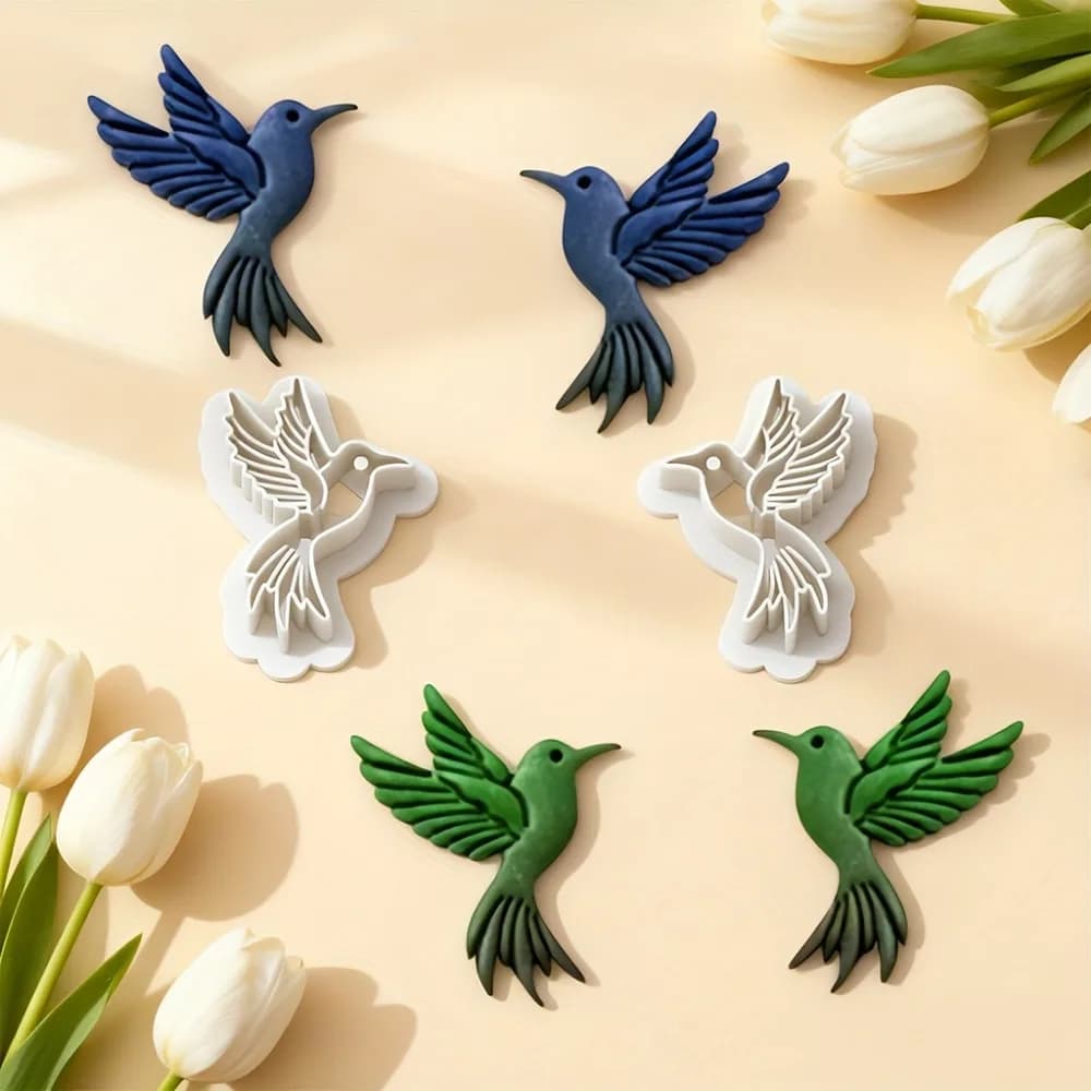 2Pcs Flying Hummingbird Polymer Clay Cutters Reusable Plastic Bird Molds for DIY Boho Jewelry Making Polymer Clay Resin Crafts