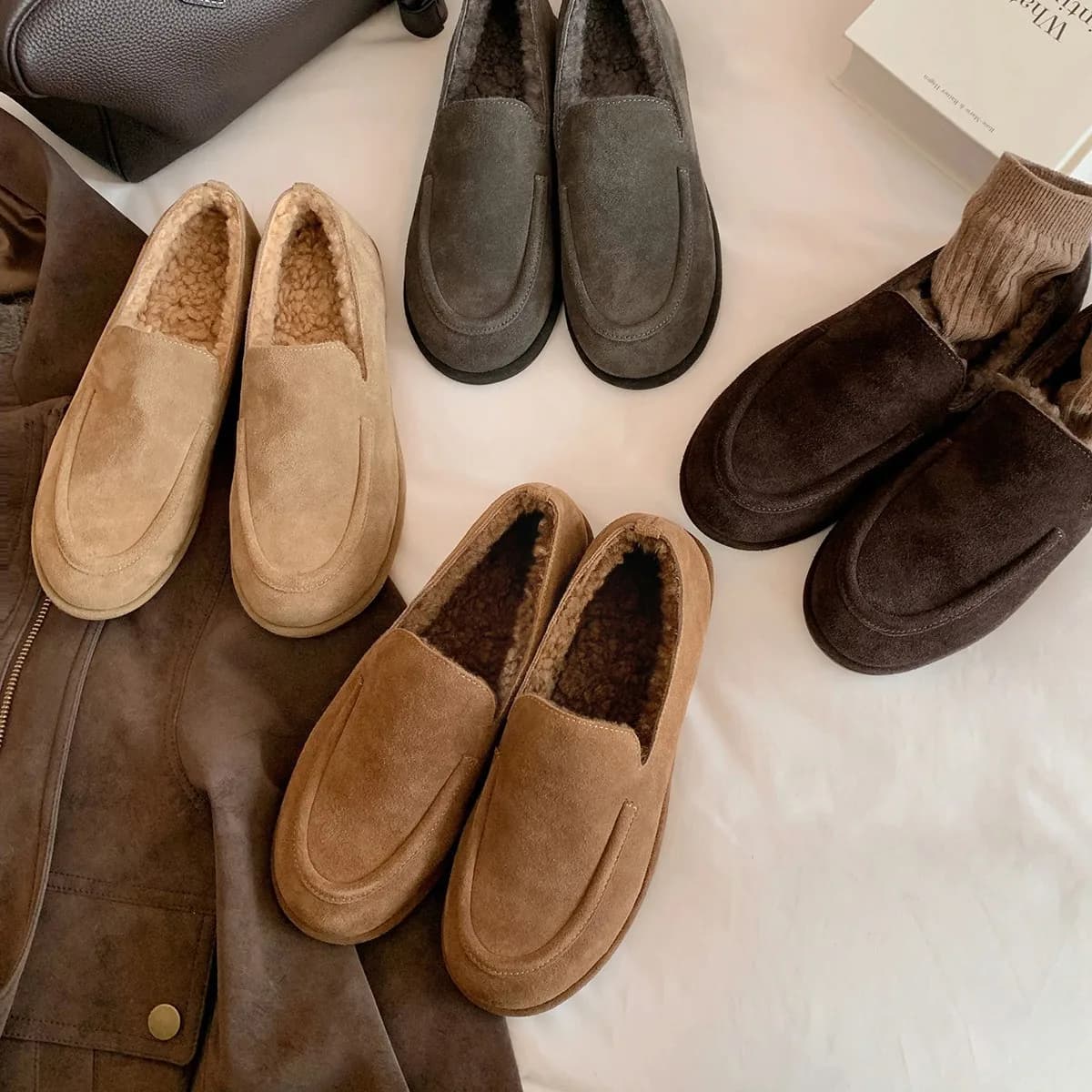 Pantofole piatte con punta tonda Scarpe invernali calde foderate in pile di lana Mocassini casual con fondo piatto Scarpe con suola in gomma morbida Comode