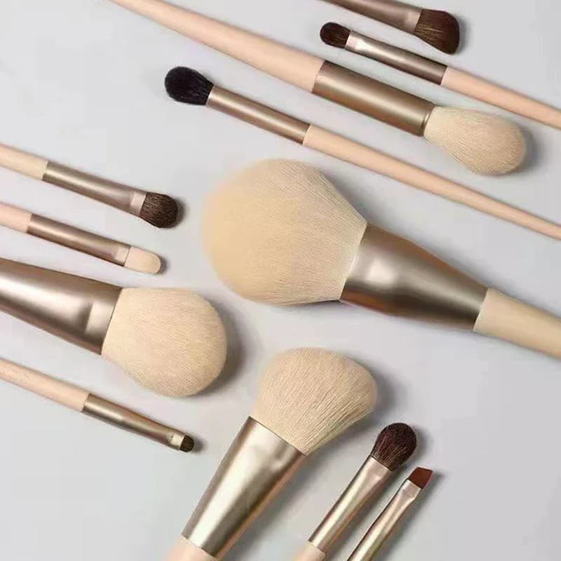 Set di 12 Pennelli Professionali per Trucco con Borsa Portaoggetti per Fondotinta, Cipria, Blush, Correttore e Ombretto