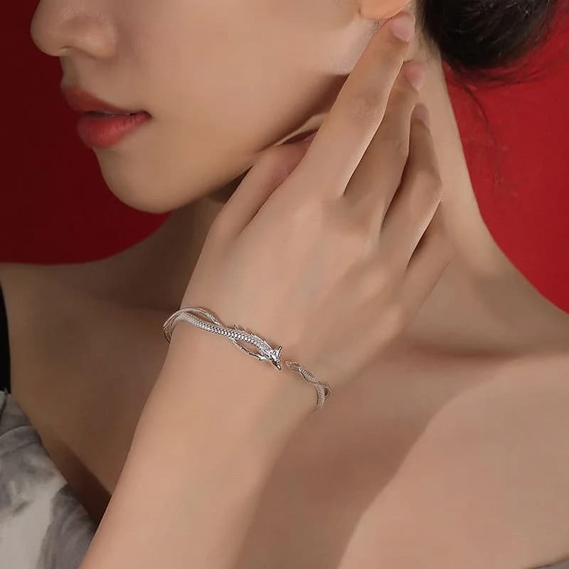 Bracciale Vintage a Forma di Drago con Apertura Regolabile per Donne e Ragazze, Delicato Gioiello da Festa