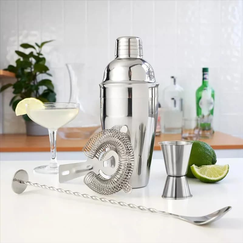 Set di shaker per cocktail in acciaio inossidabile da 24 once Kit di strumenti per barista - Jigger, cucchiaio per mescolare, colino, mulberino, beccuccio per versare