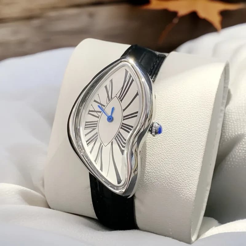Medieval alien watches loose and rotate y2k aliens from women and men Advanced fashion leather strap quartz watch from niche design
