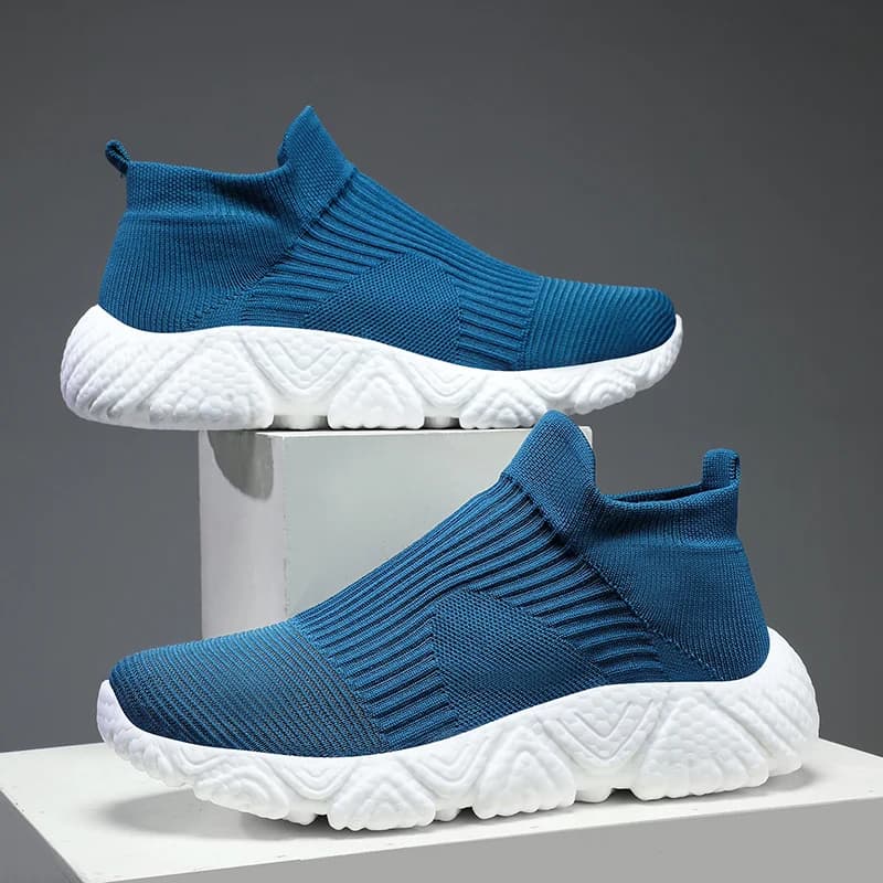 Coppia calzini scarpe traspiranti da passeggio all'aperto scarpe Casual versatili coprire i piedi suola elastica in rete Sneakers moda giovanile
