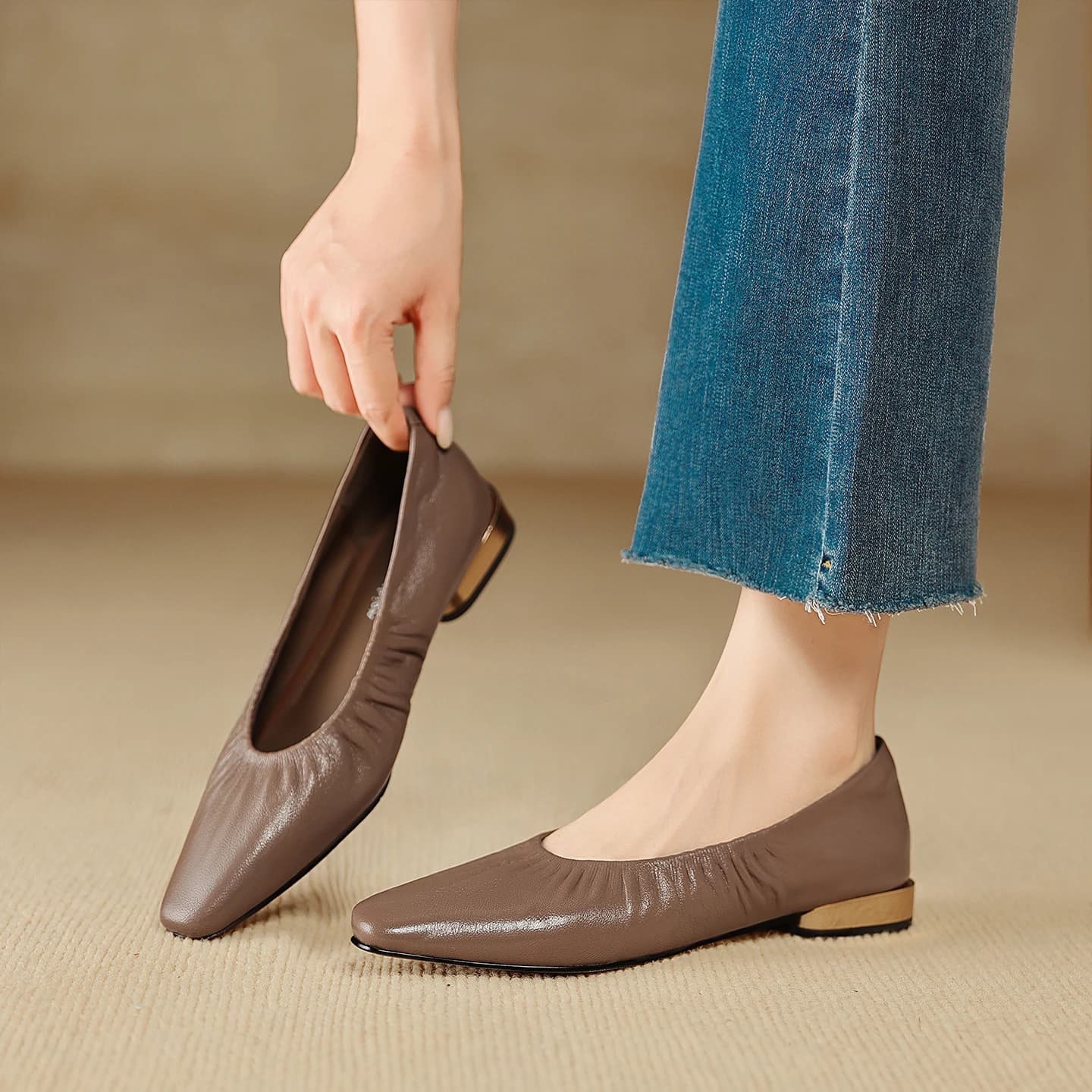 2026 new spring autumn women pumps natural leather 22-25cm soft sheepskin square toe pleated women shoes fashion loafers