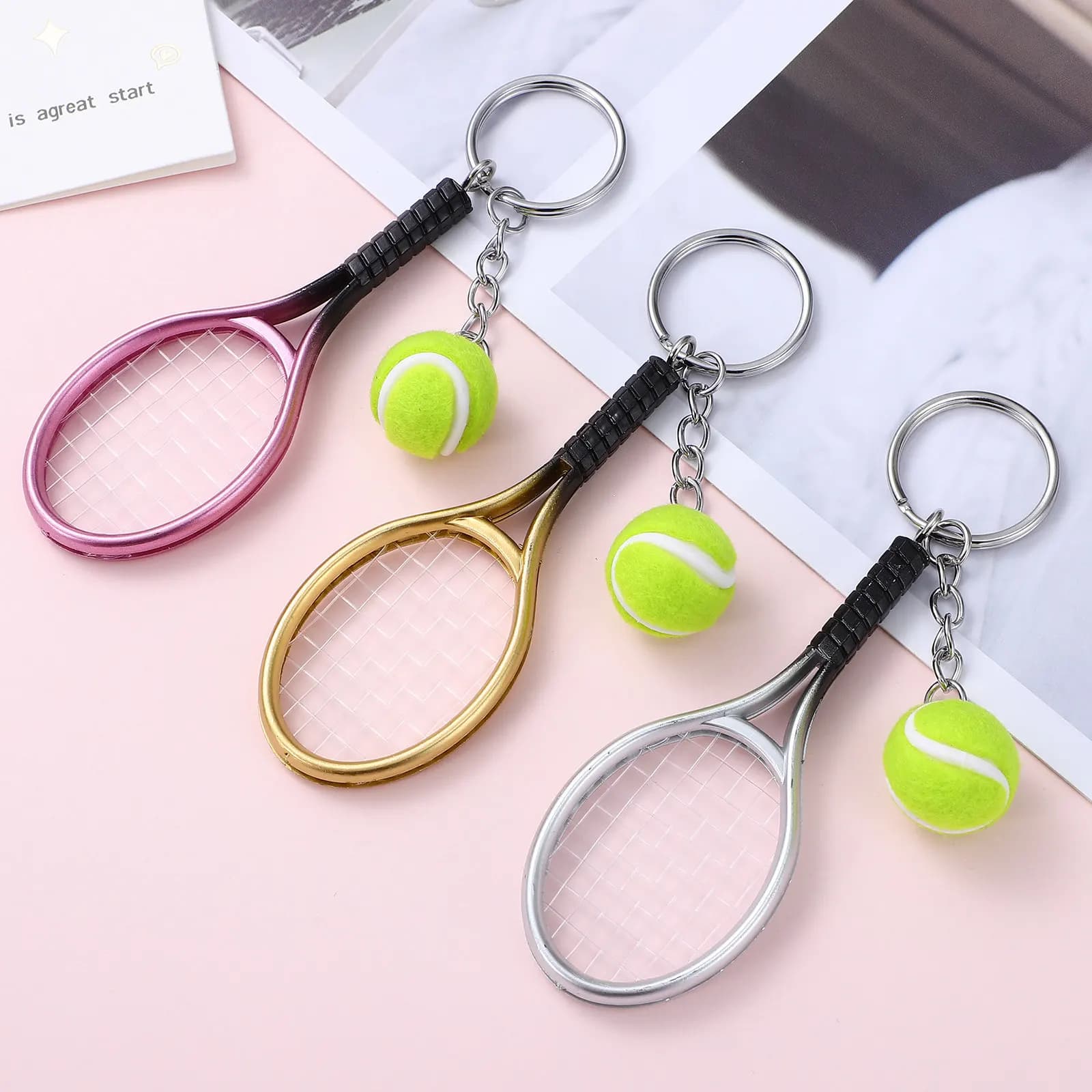Set di 3 Portachiavi a Forma di Racchetta da Tennis, Decorazioni Creative con Ciondolo a Forma di Palla da Tennis per Chiavi, Zaini e Auto