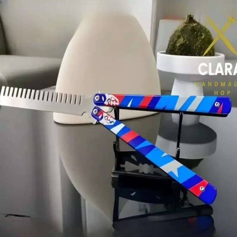 Figurina Valorant Arma Balisong Butterfly Comb GO Vol Accessori per Giochi di Combattimento Anime Modellini di Sicurezza Giocattoli da Collezione
