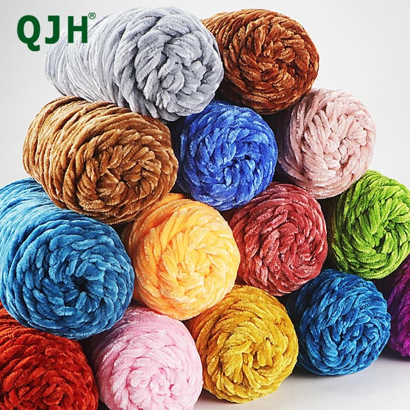 QJH Filato di velluto morbido premium da 100 grammi, filato morbido intermedio di alta qualità per Amigurumi e lavorazione, filato di velluto morbido per artigianato