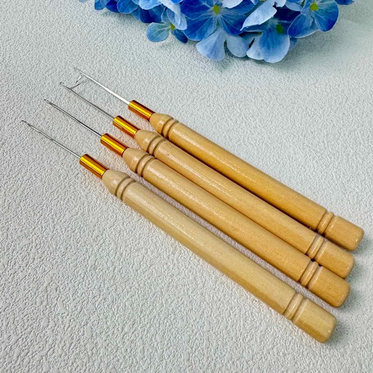 Wooden Handle Latch Crochet Hook for Hair Extensions, Micro Ring Beads Pulling Needle Tool