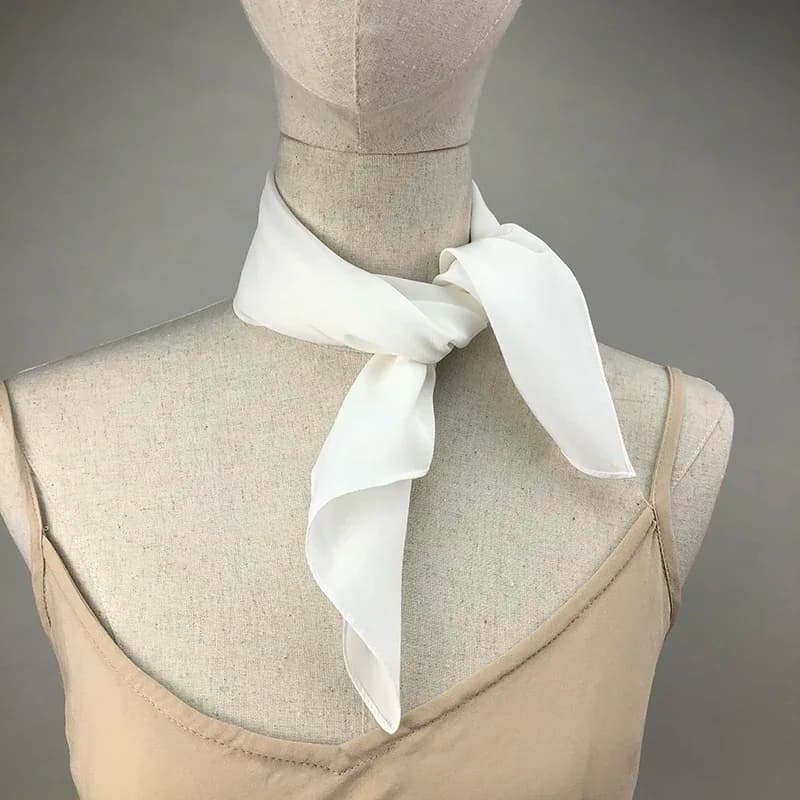 Nuove donne sciarpa di seta scialli al collo quadrato signora bianco solido bandana fascia per capelli fazzoletto per pittura fai da te