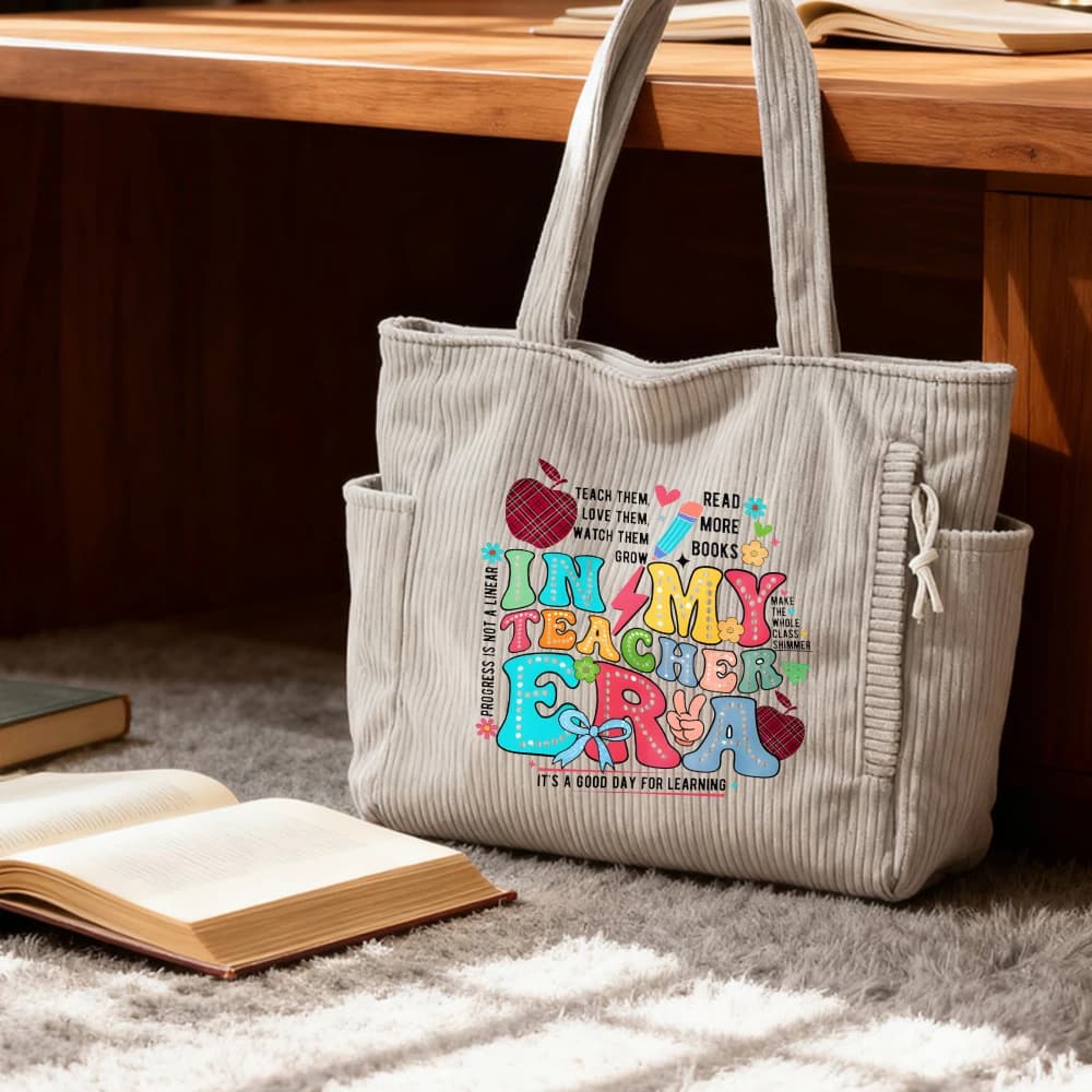Borsa Tote in Velluto a Coste, Borsa a Tracolla "In My Teacher Era", Regalo Perfetto per Insegnanti, Borsa per il Ritorno a Scuola