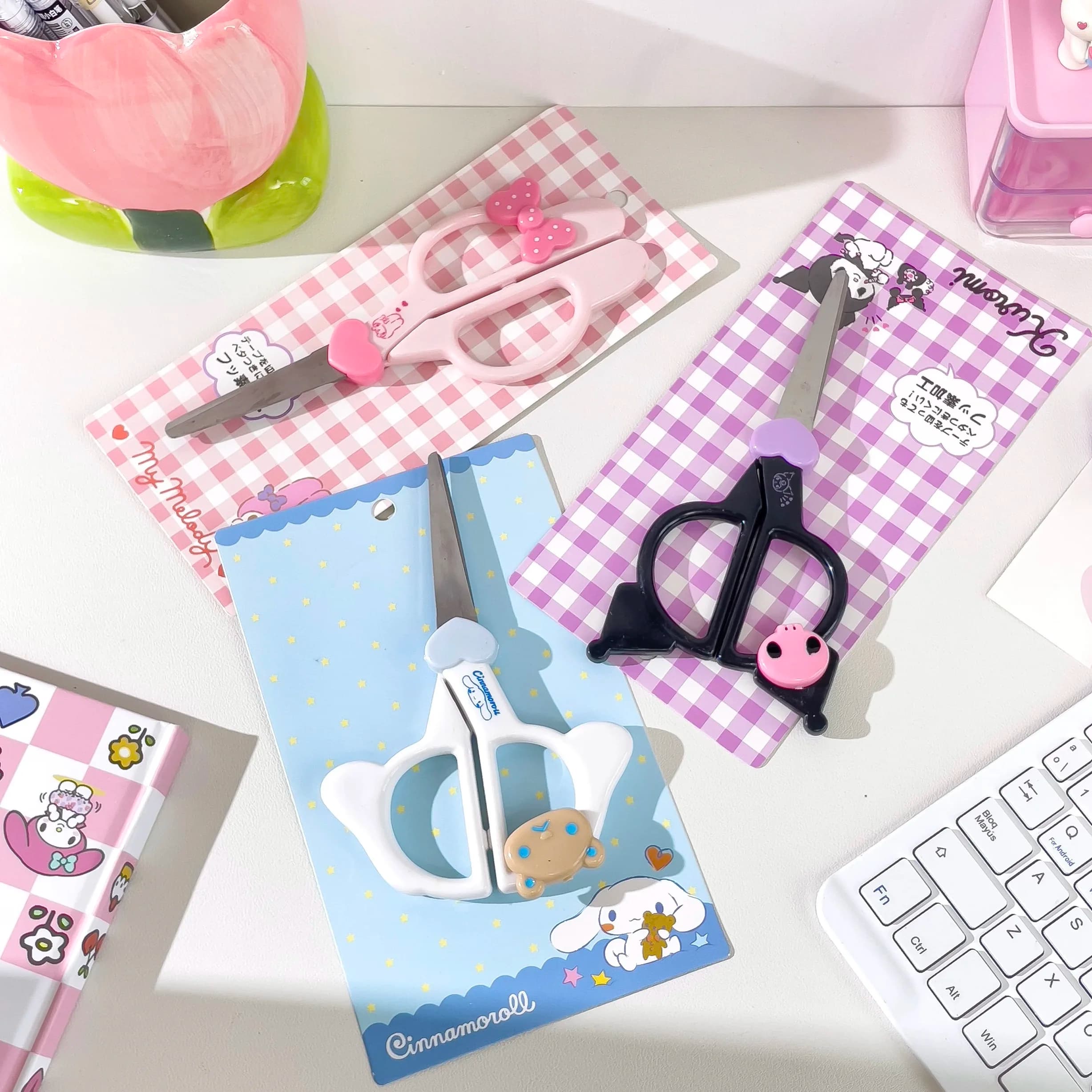 Nuovo Kawaii Sanrio Kuromi Cinnamoroll Forbici fatte a mano Carino Melody Art Forbici Kid Cancelleria Scuola Forniture per ufficio Regali