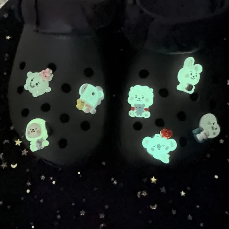 bt21 cartoon-style slip-on shoes with decorative night-light buckles and cute decorative accessories that can be removed 2026