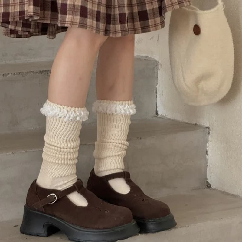 Sweet Lace Striped Thickned Knitted Socks Women's Winter Warmth Boneless Stacking Socks Lace Edge Cotton High Tube Socks