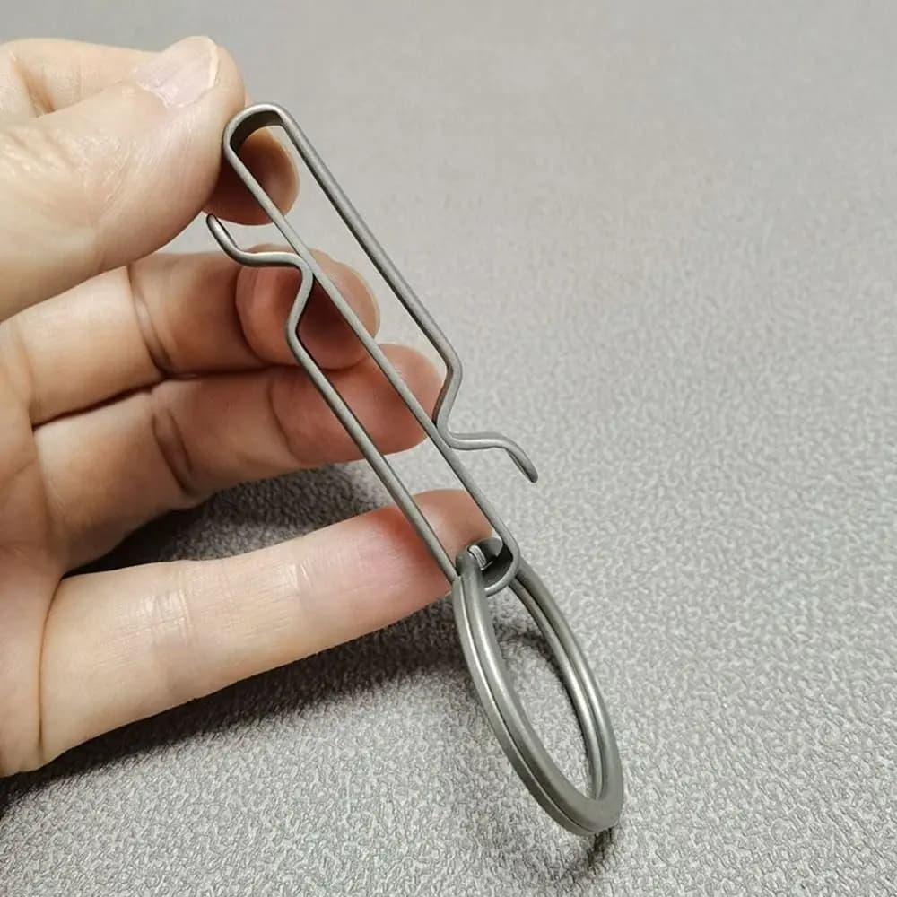 Lightweight Titanium Alloy Key Ring Multifunction Quick Draw Outdoor Belt Clip Keychain Grey Waist Hanger