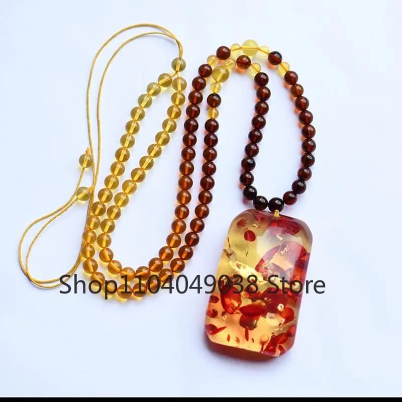 Natural Amber Saffron Smoky Pendant Delicate Fashion Beeswax Lucky Amulet Necklace Men and Women Holiday Gift