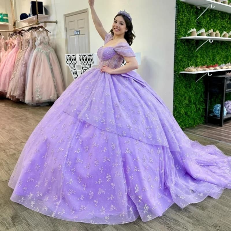Abito da ballo lucido color lavanda Abiti Quinceanera con spalle scoperte Applique con paillettes Perline in pizzo Tull di cristallo Perline Festa di compleanno