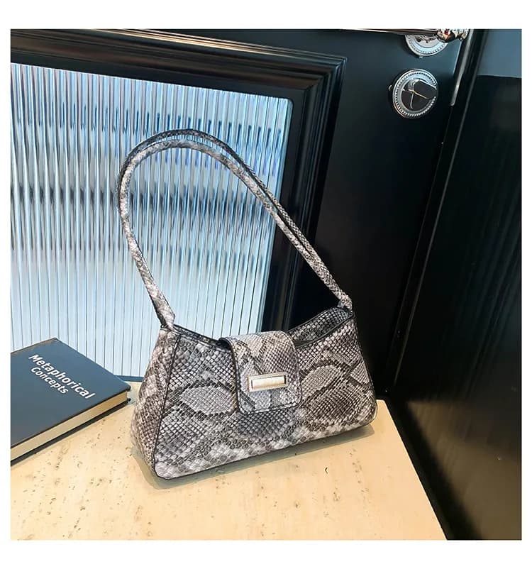 Leather shoulder bag handbag large capacity commuting fashion versatile oblique span bag