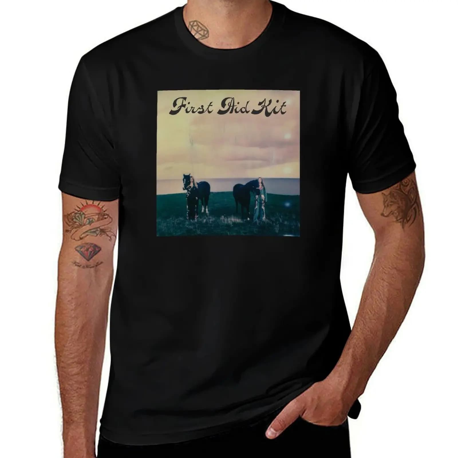 T-shirt con pannello in rete traspirante per kit di pronto soccorso