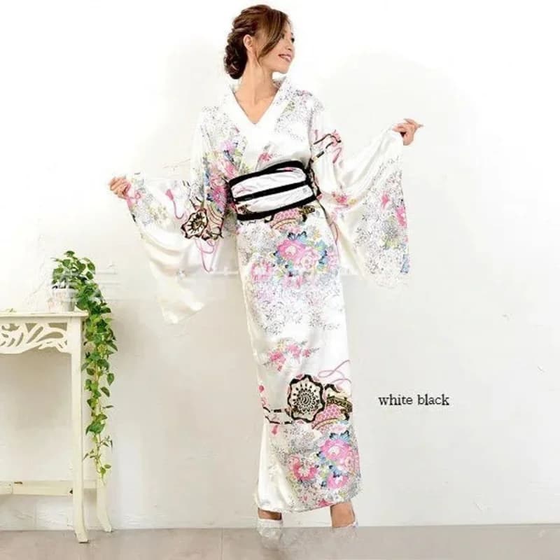 Kimono giapponese per le donne Yukata Anime Cosplay Accappatoio Plus Size Costumi di Halloween Spettacolo di feste Servizio fotografico Geishaa;3,v