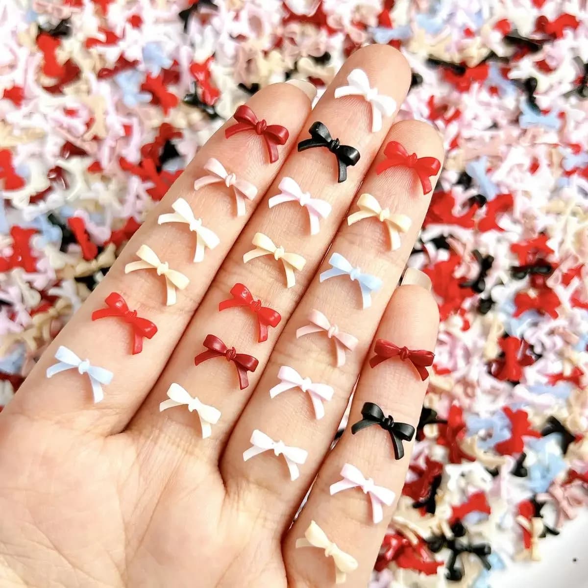 60 Pezzi Fiocchi Colorati Macaron per Decorazioni Unghie, Mini Fiocchi 3D Misti in Resina per Nail Art Fai da Te Stile Dolce