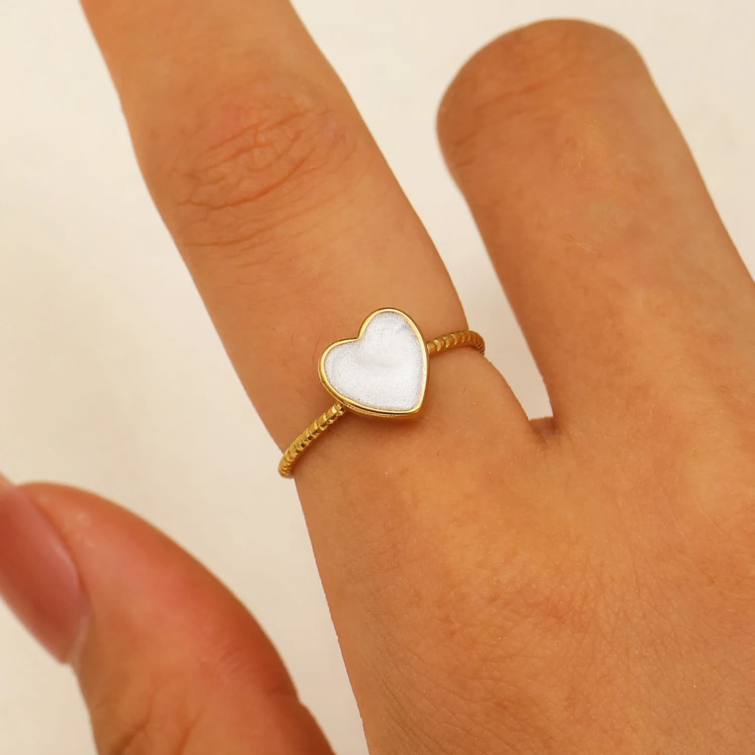 Minimalist Enamel Heart Open Ring for Women, Stainless Steel Hip‑Hop Heart Band, European American High‑End Adjustable Finger Jewelry