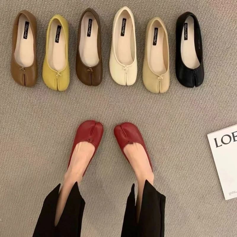 Mocassini da donna 2026: Nuove scarpe estive a punta divisa (stile zoccolo di maiale), mocassini piatti slip-on, scarpe autunnali