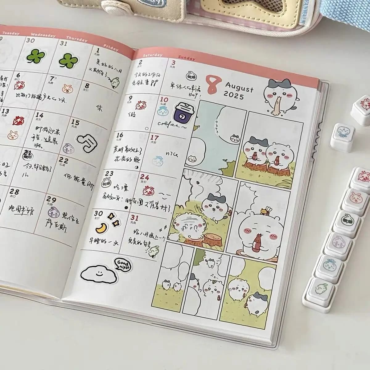 Nuovi fogli da colorare con simpatici personaggi di Chiikawa, agenda per studenti, pianificatore mensile e settimanale, quaderno.
