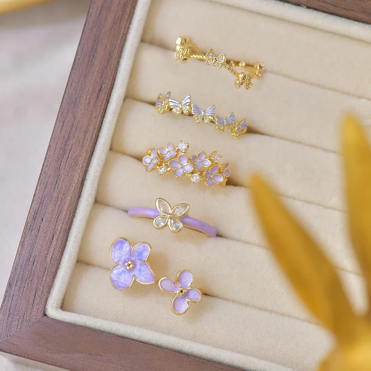 French light luxury purple high-end and elegant flower oil drop ring, exquisite zircon butterfly opening ring