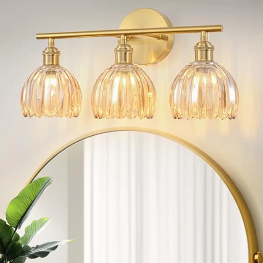 Lampada da Bagno Dorata Sopra Specchio, 3 Luci, con Paralume in Vetro Ambrato a Forma di Tulipano, Stile Vintage