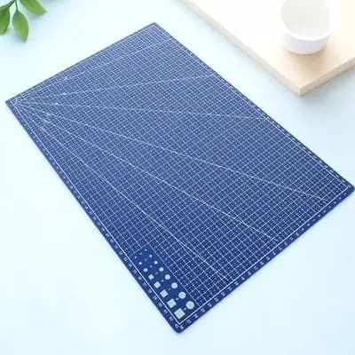 Craft Cutting Mat 36x24 Inch Lightweight Portable PP Engraving Board Non-Slip Surface for Paper Cutting Sewing Scrapbooking