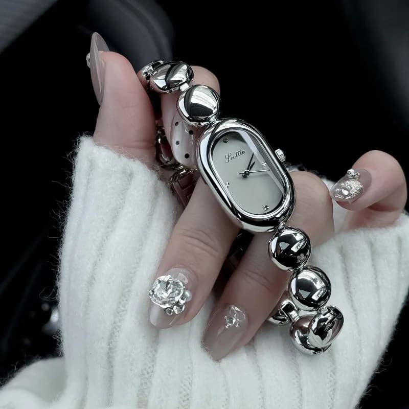 New Brand Oval Simple Light Luxury Diamond Women's Watches Luxury Quartz Fashion Small Ladies Wrist Watch Relogio Feminino