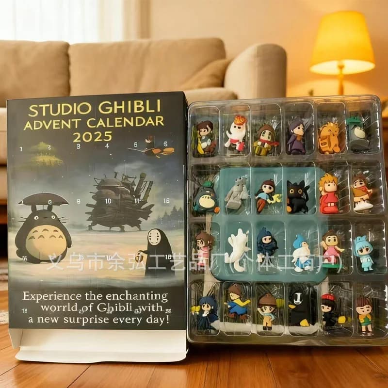 Nuovo classico Studio Ghibli Anime Natale Calendario dell'Avvento Figura giocattolo Articoli da collezione Derivati dell'animazione Accessori cosplay