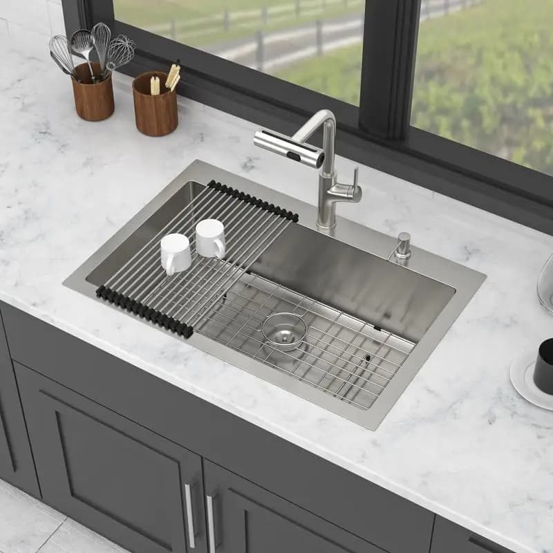 Lavello da cucina a vasca singola da incasso da 33" con rubinetto estraibile e dispenser di sapone - Lavabo con montaggio superiore SS calibro 16 33 x 22 x 10 pollici