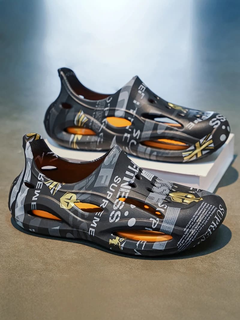 Men's Summer Outdoor Wear Anti-Slip Wear-Resistant Full Cover Beach Shoes Driving Sports Thick Bottom Wading Sandals