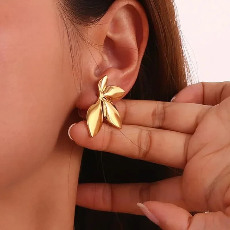 Glossy flower and leaf earrings fashion cross-border casualeasiest for matchwork clothing earrings metal girls earrings