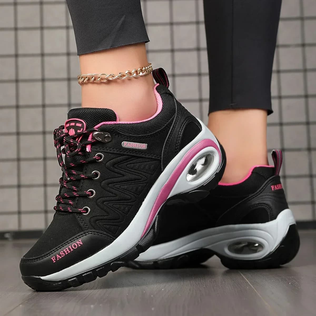 Summer Women's Flat Shoes Outdoor Casual Thick Soled Walking Shoes Fashionable Korean Version Luxury Anti Slip Camping Shoes