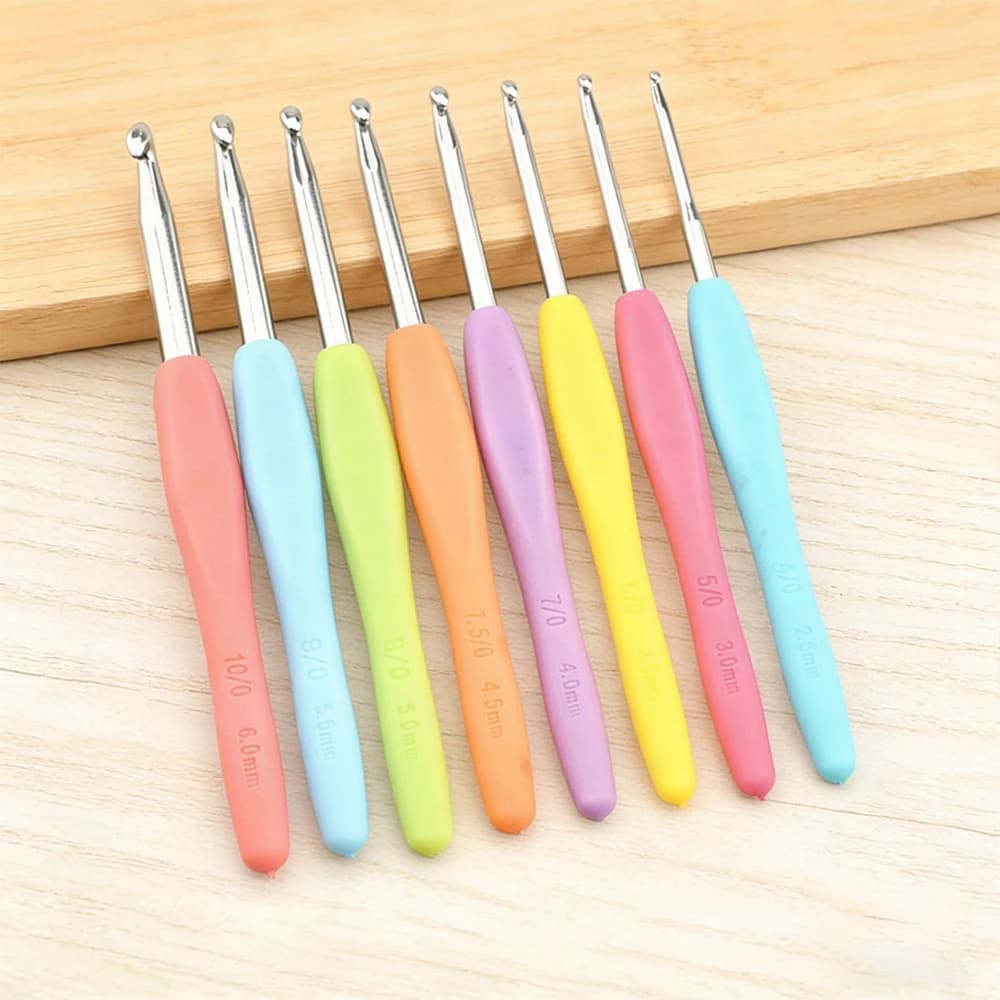 Set di 8 uncinetti in alluminio da 2,5-6,0 mm con impugnatura ergonomica, ferri da maglia per fai da te, per filati, maglioni, cucito e tessitura