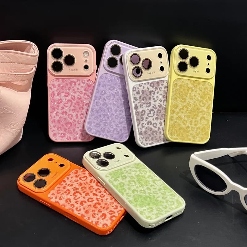 Custodia per telefono di lusso con stampa leopardata brillante e scintillante per iPhone 12 13 14 15 16 17 Pro Max, cover glitterata con protezione in vetro cristallo per l'obiettivo